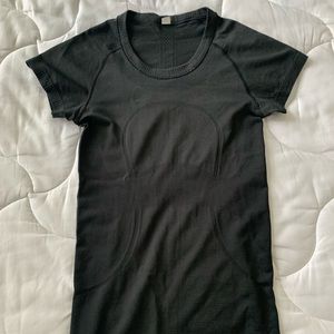 Lululemon Swiftly Tech Short Sleeve